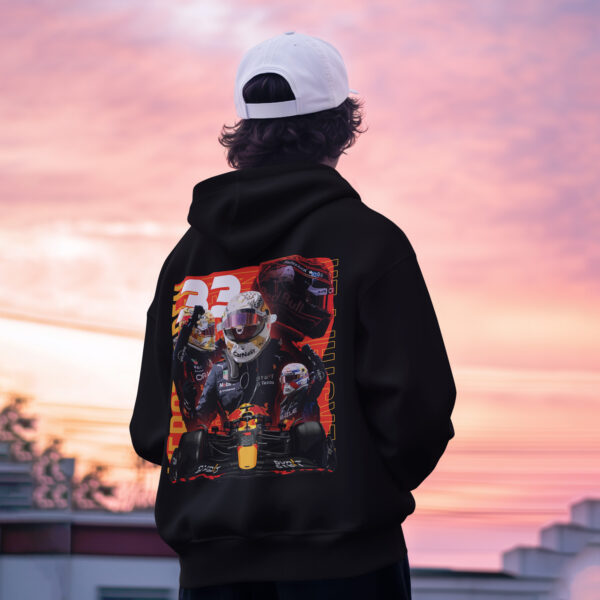 MV 33 – Unisex Hoodies